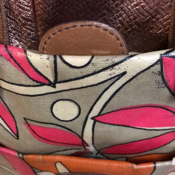 Fossil Convertible crossbody in fun brights - Picture 3 of 7